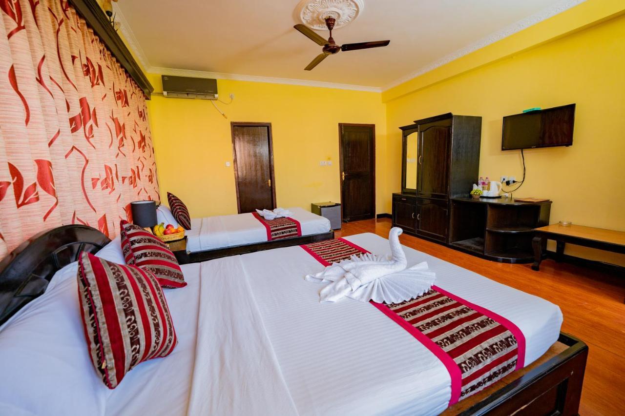 Hotel Bougainvillea Pokhara Zewnętrze zdjęcie