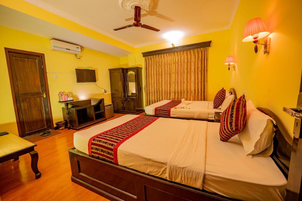Hotel Bougainvillea Pokhara Zewnętrze zdjęcie