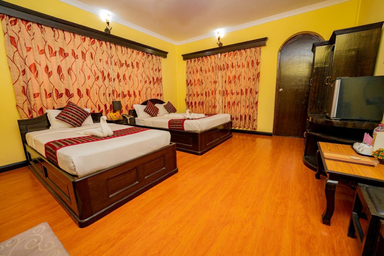 Hotel Bougainvillea Pokhara Zewnętrze zdjęcie