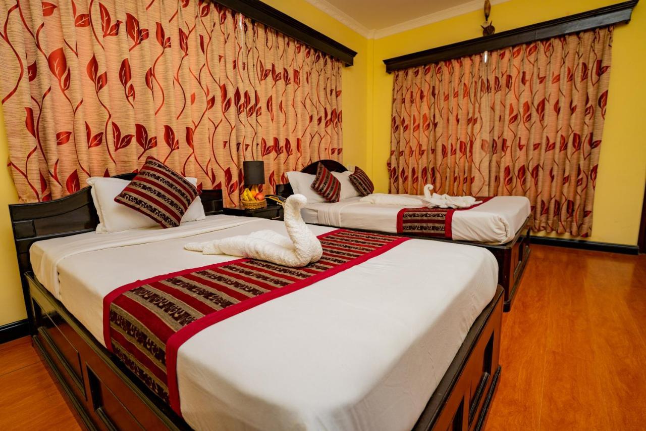 Hotel Bougainvillea Pokhara Zewnętrze zdjęcie