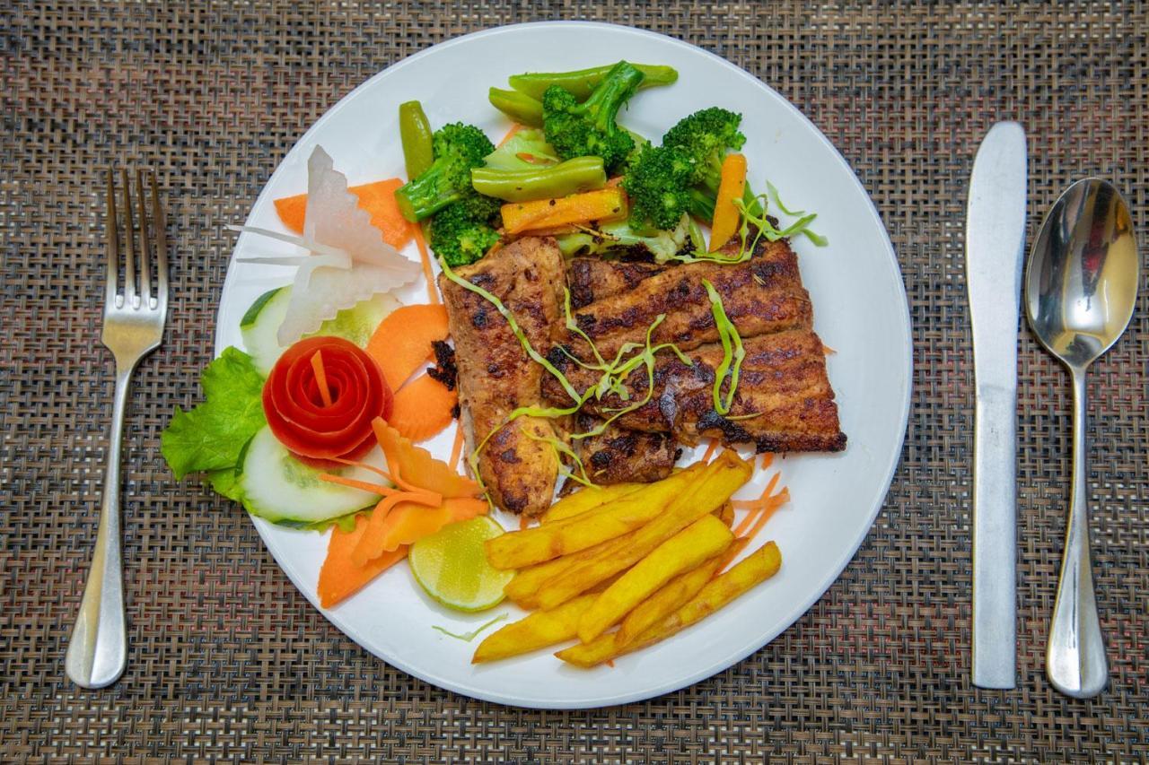 Hotel Bougainvillea Pokhara Zewnętrze zdjęcie