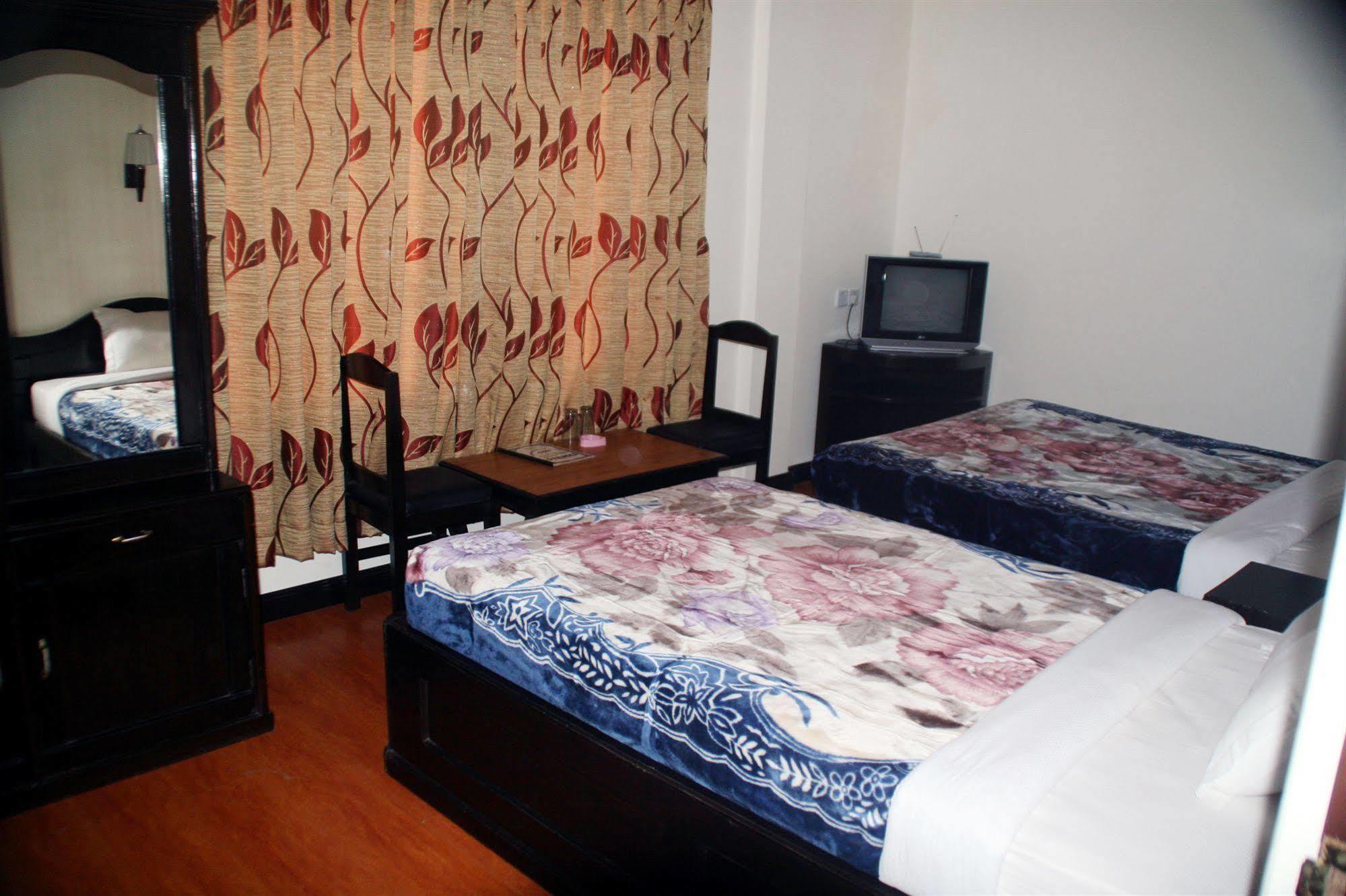 Hotel Bougainvillea Pokhara Zewnętrze zdjęcie