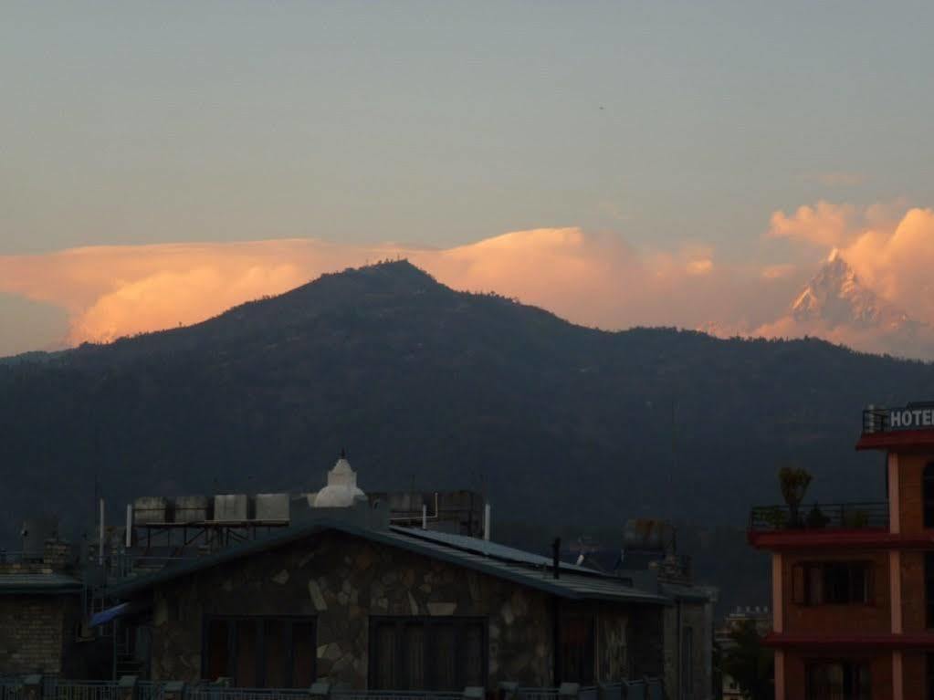 Hotel Bougainvillea Pokhara Zewnętrze zdjęcie