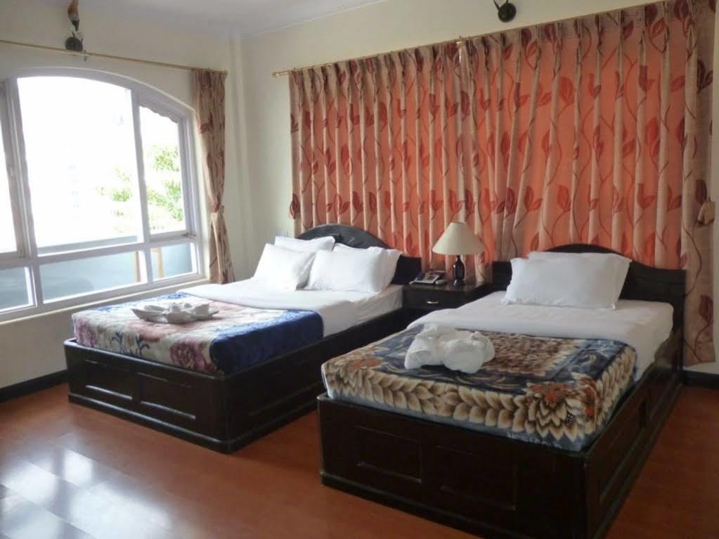 Hotel Bougainvillea Pokhara Zewnętrze zdjęcie
