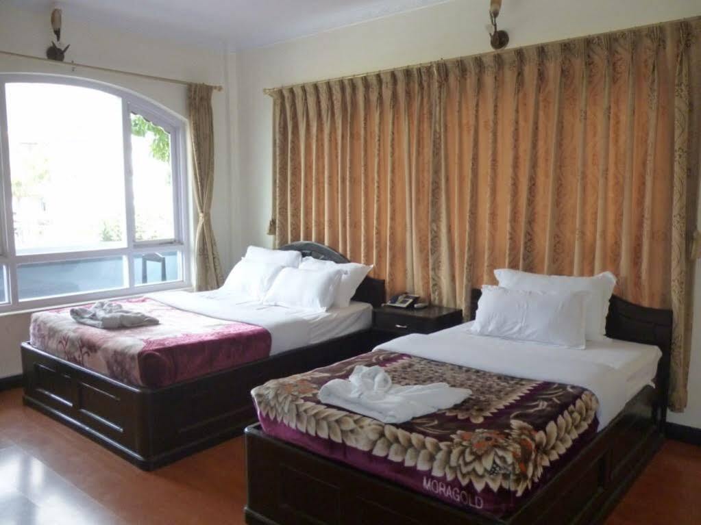 Hotel Bougainvillea Pokhara Zewnętrze zdjęcie