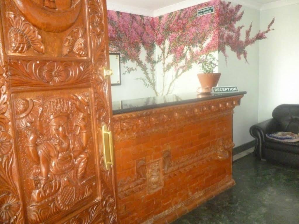 Hotel Bougainvillea Pokhara Zewnętrze zdjęcie